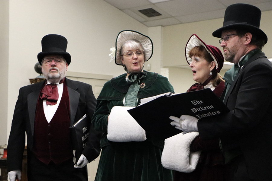 dickens christmas carolers