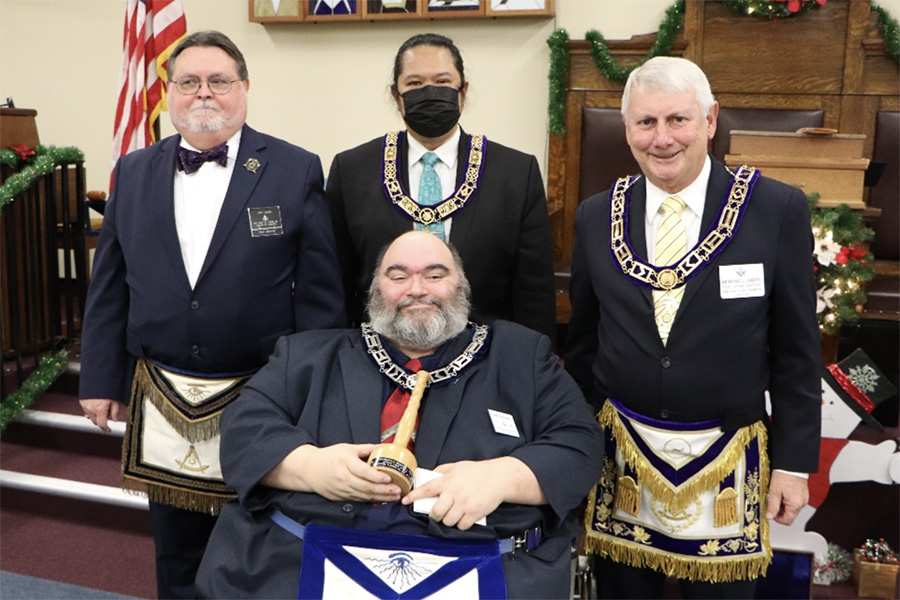 installing team and worshipful Master